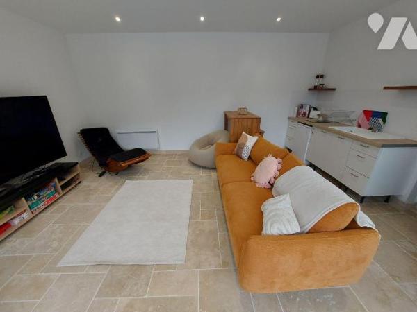 ROMORANTIN - MAISON CONTEMPORAINE DE PLAIN-PIED - 228 m² - BELLES PRESTATIONS, Dans un quartier...