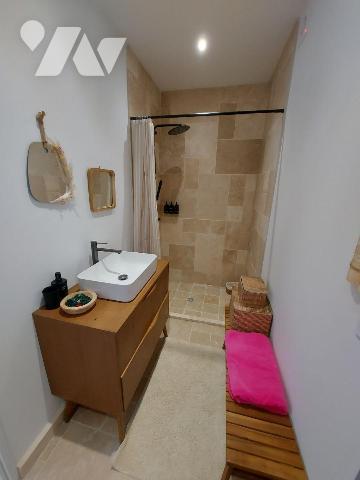 ROMORANTIN - MAISON CONTEMPORAINE DE PLAIN-PIED - 228 m² - BELLES PRESTATIONS, Dans un quartier...