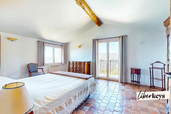 🏡 BERRE-LES-ALPES – VILLA DE CHARME AVEC VUE PANORAMIQUE, DÉPENDANCES ET GARAGE XXL