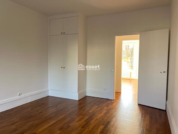 Location Appartement 4 pièces 134.59 m² - Saint Cloud 92210