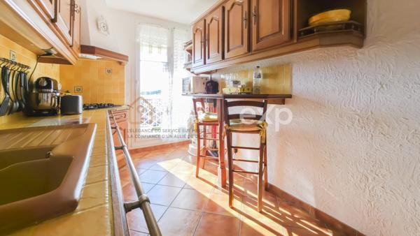 83160 LA VALETTE DU VAR - APPARTEMENT 3 PIECES AVEC TERRASSE ET CAVE - PARKING PRIVATIF EN SUS - BUS n° 31 - 129 - TL09 - TL11 -