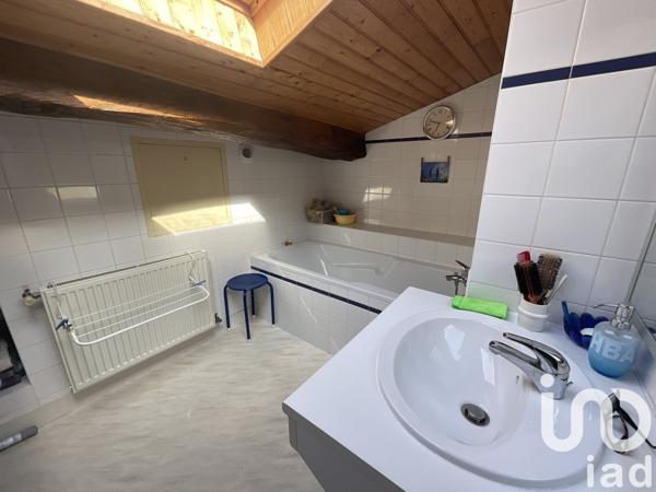 Maison de ville 3 pièces de 164 m² à Macau (33460)