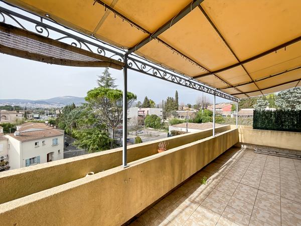 APPARTEMENT DE TYPE 2 PIECES