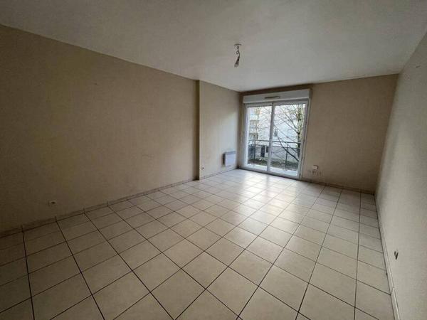 Appartement 2 pièces                                        - 44100 Nantes Réf : 12091
