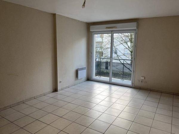 Appartement 2 pièces                                        - 44100 Nantes Réf : 12091