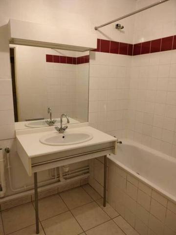 Appartement 2 pièces                                        - 44100 Nantes Réf : 12091