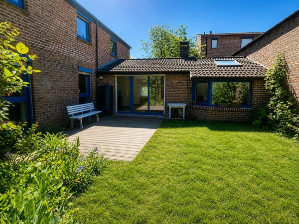 MAISON 4 CHAMBRE SEMI PLAIN PIED JARDIN ET DOUBLE GARAGE
