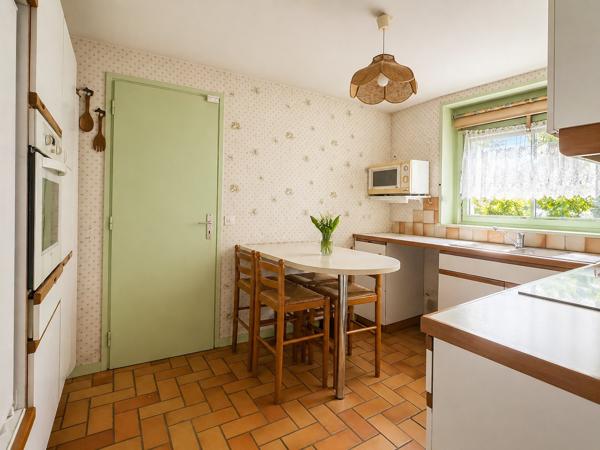 MAISON 4 CHAMBRE SEMI PLAIN PIED JARDIN ET DOUBLE GARAGE