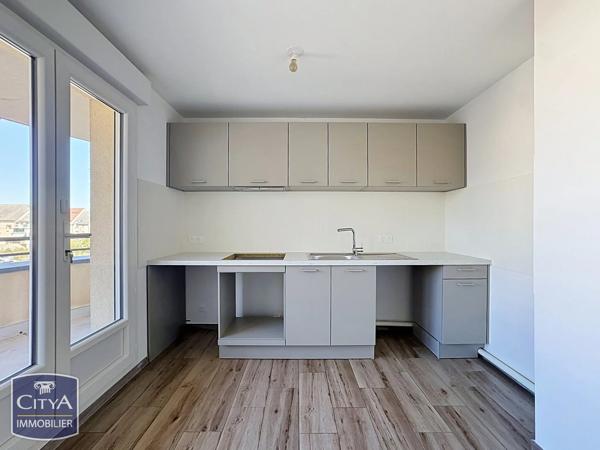 Appartement à vendre 2 pièces 46.8m² Lucé (28110)