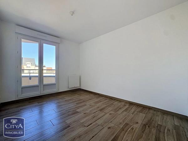 Appartement à vendre 2 pièces 46.8m² Lucé (28110)