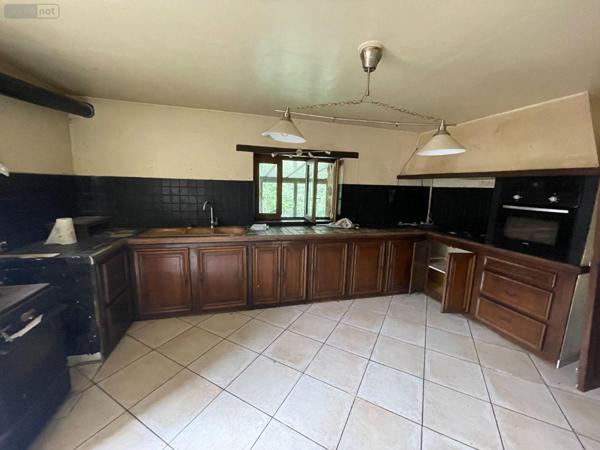 Maison à vendre à Lassay-les-Châteaux en Mayenne (53110), ref : 526