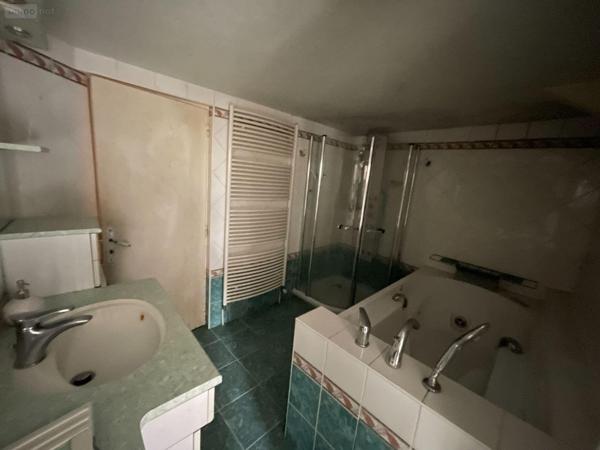 Maison à vendre à Lassay-les-Châteaux en Mayenne (53110), ref : 526