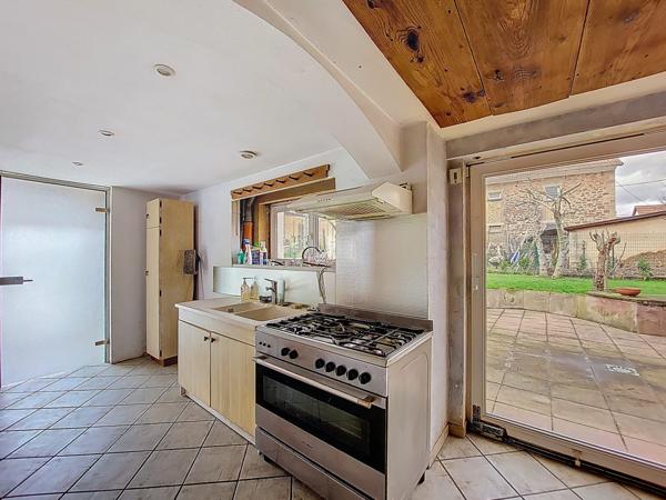 GRANDE MAISON ALSACIENNE SITUEE EN IMPASSE