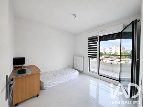Appartement à vendre 3 pièces 69,4 m² Colombes
