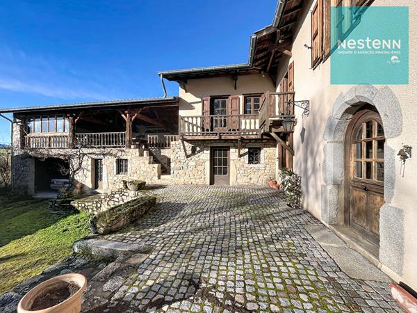 Maison d'environ 200 m² à vendre à Saint-Sixte - grand terrain de 1,5 hectare