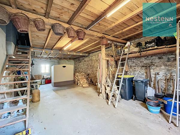 Maison d'environ 200 m² à vendre à Saint-Sixte - grand terrain de 1,5 hectare