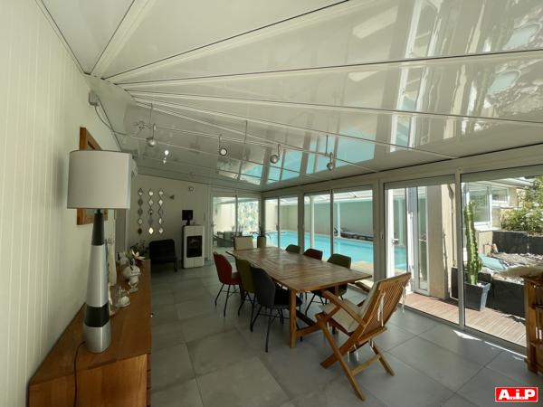 PROPRIETE AVEC PISCINE