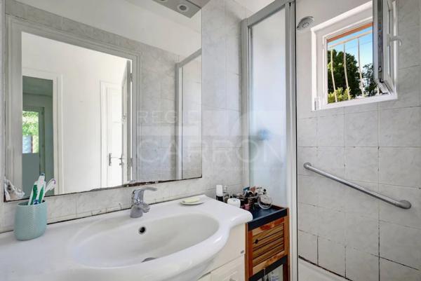 Maison 3 pièces avec garage A VENDRE - MEYZIEU - 60 m 2 - 255 000 €