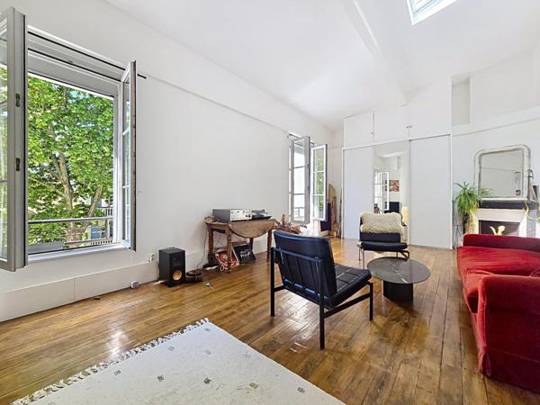 APPARTEMENT 2-3 PIECES AU CHARME DE L'ANCIEN