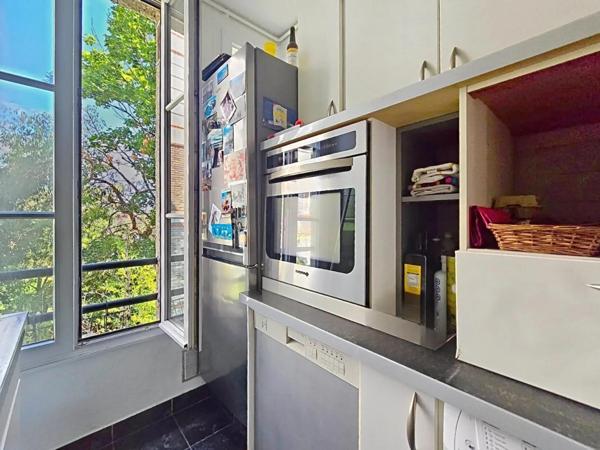 APPARTEMENT 2-3 PIECES AU CHARME DE L'ANCIEN