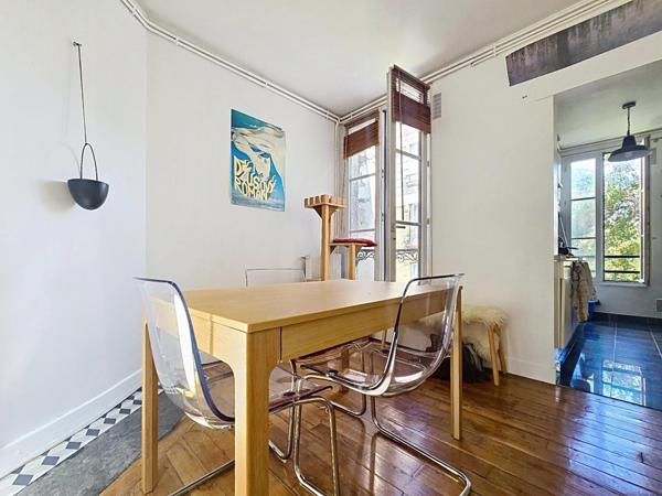 APPARTEMENT 2-3 PIECES AU CHARME DE L'ANCIEN