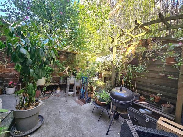 APPARTEMENT 2-3 PIECES AU CHARME DE L'ANCIEN