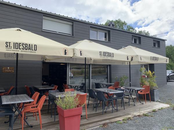 Fonds De Commerce - 140 m²