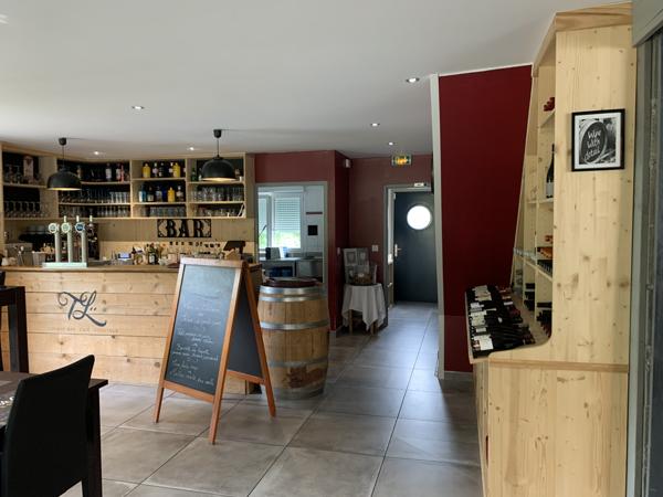 Fonds De Commerce - 140 m²