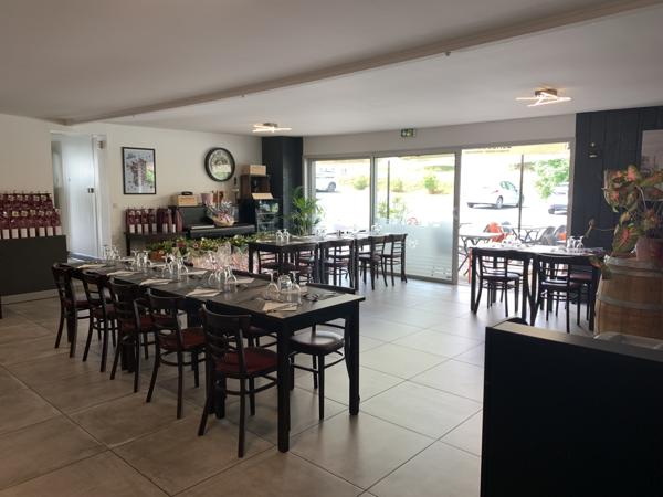 Fonds De Commerce - 140 m²