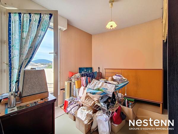 Coeur de ville Cavalaire-sur-Mer - dernier étage - 3 chambres - 41 m² de terrasse et garage de 18 m²