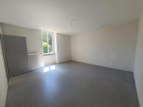 Location Appartement 3 pièces 100 m2 à Pont-du-Navoy