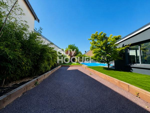 Maison à vendre de 8 pièces de 180 m²