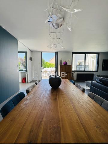 Maison à vendre de 8 pièces de 180 m²