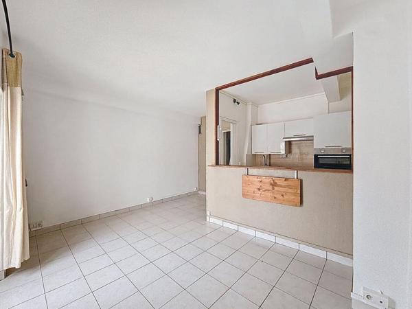 Epernon 2 pièces avec parking sécurisé 38,50 m² environ