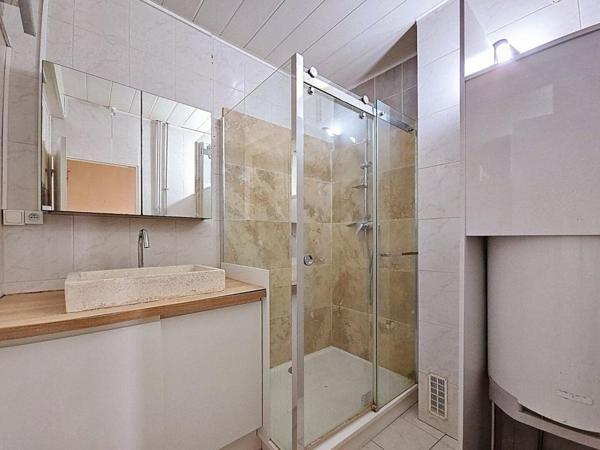 Epernon 2 pièces avec parking sécurisé 38,50 m² environ