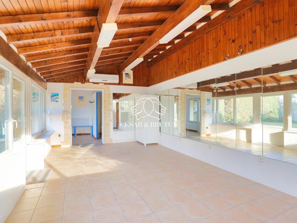 GENAS VILLA 402,64 m2