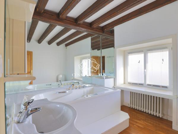 GENAS VILLA 402,64 m2