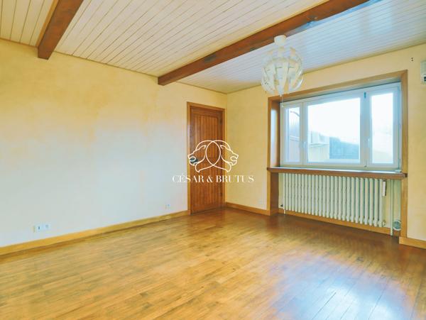 GENAS VILLA 402,64 m2
