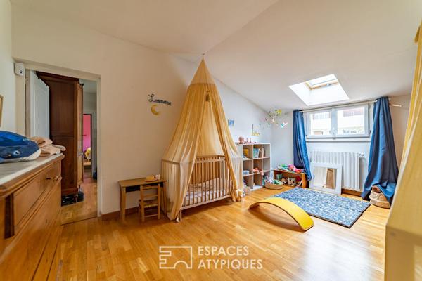 Maison de ville avec jardin et piscine