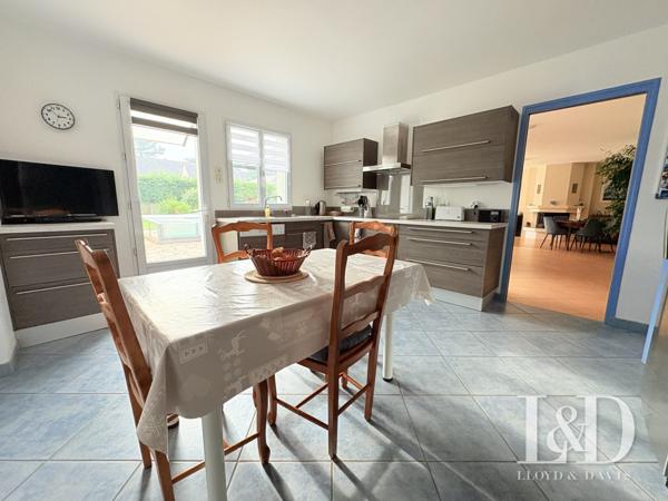 Lumineuse, gros potentiel, parfait état