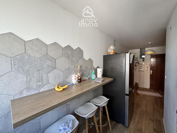 Appartement
                                                                                                                                                                                                                                                                                                                        6 pièce(s)                                                                                                                                                                                                          5 chambre(s)                                                                                                                                                                                                          90  m²