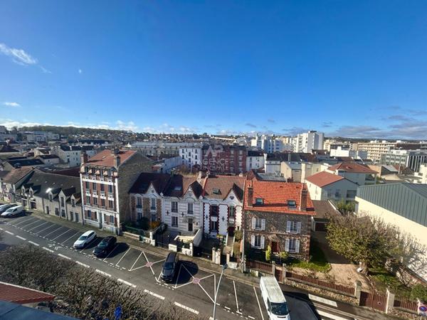 Appartement Poissy 4 pièce(s) 73 m2 329 000 € **  - Référence  9126