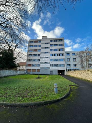 Appartement Poissy 4 pièce(s) 73 m2 329 000 € **  - Référence  9126