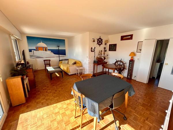 Appartement Poissy 4 pièce(s) 73 m2 329 000 € **  - Référence  9126