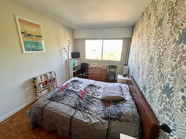 Appartement Poissy 4 pièce(s) 73 m2 329 000 € **  - Référence  9126