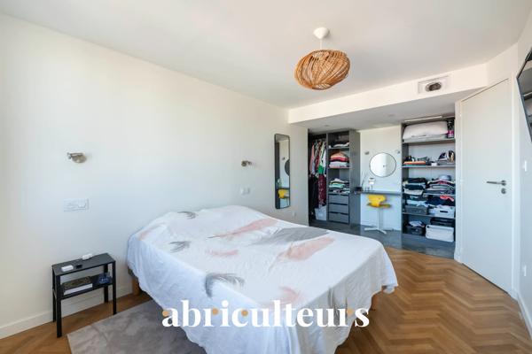 Appartement T4 traversant lumineux en vente à Marseille 13008