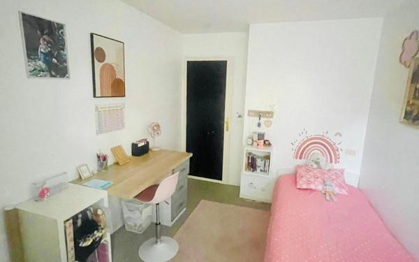 Appartement à vendre    4 pièces • 70 m2 Stains