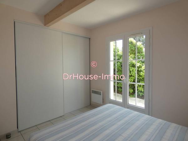 Immeuble à vendre 53 pièces de 900 m²
