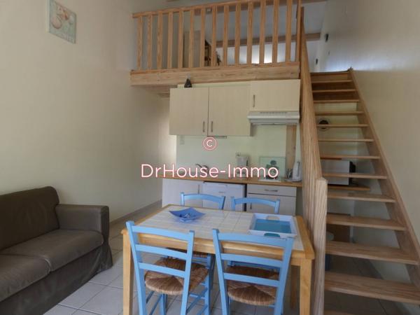 Immeuble à vendre 53 pièces de 900 m²