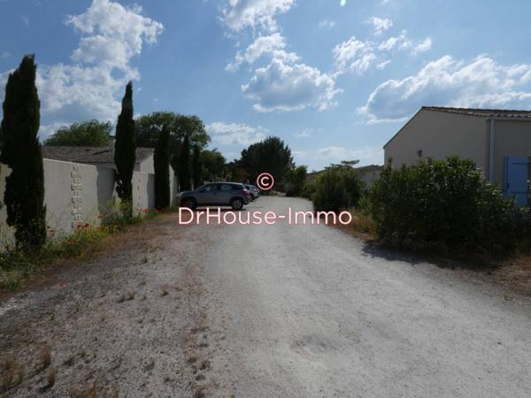 Immeuble à vendre 53 pièces de 900 m²